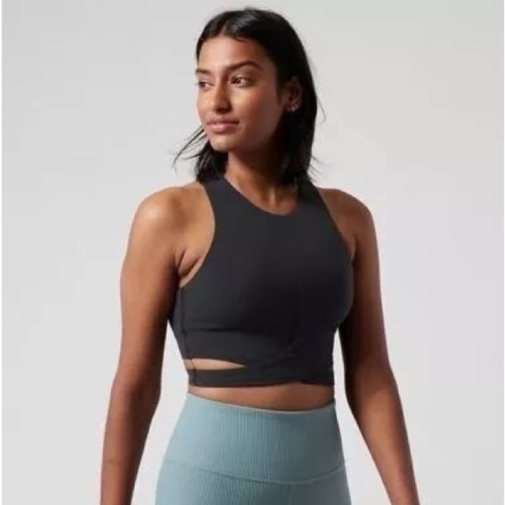ATHLETA CONSCIOUS CUT OUT CROP D-DD
